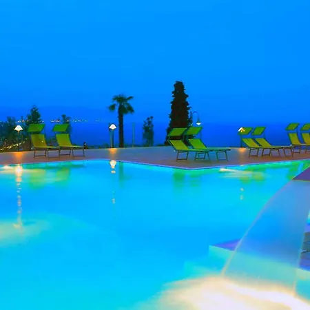 شقة In With Pool *